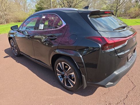 New 2026 Lexus UX 300h AWD image 4