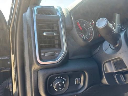 Used 2025 RAM 2500 Big Horn AWD/4WD image 19
