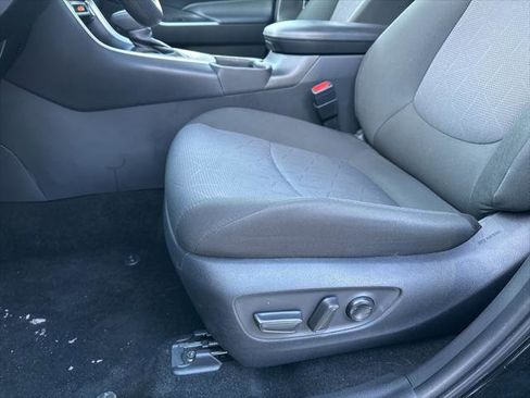 Certified 2025 Toyota RAV4 XLE image 19