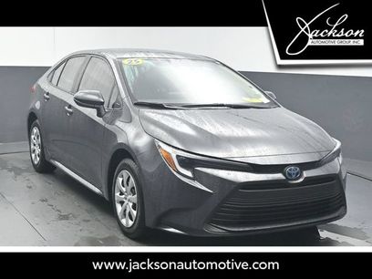 Used 2025 Toyota Corolla LE w/ Convenience Package