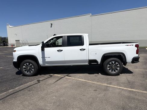 New 2026 Chevrolet Silverado 2500 Custom w/ Custom Value Package AWD/4WD image 8