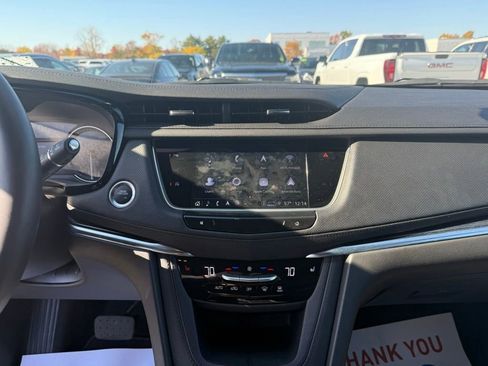 Certified 2025 Cadillac XT5 Premium Luxury image 16