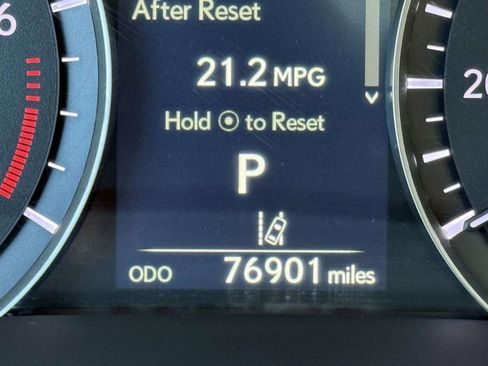 Used 2019 Lexus RX 350L w/ Premium Package image 31