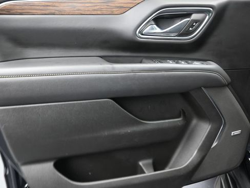 Used 2023 Chevrolet Tahoe Premier RWD image 11
