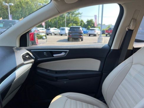 Used 2022 Ford Edge SEL w/ Convenience Package AWD/4WD image 21