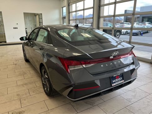 New 2026 Hyundai Elantra Limited image 10