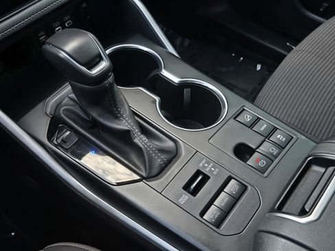 Certified 2024 Toyota Highlander LE image 18