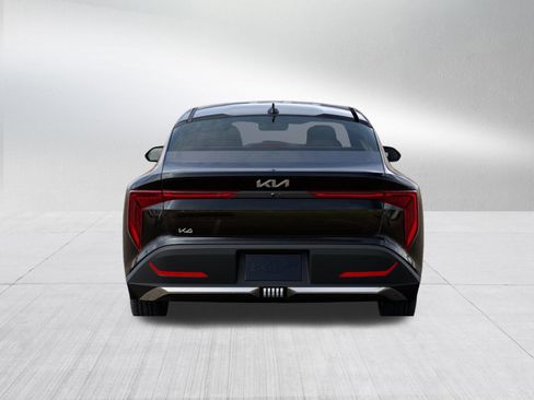 New 2025 Kia K4 LXS image 12