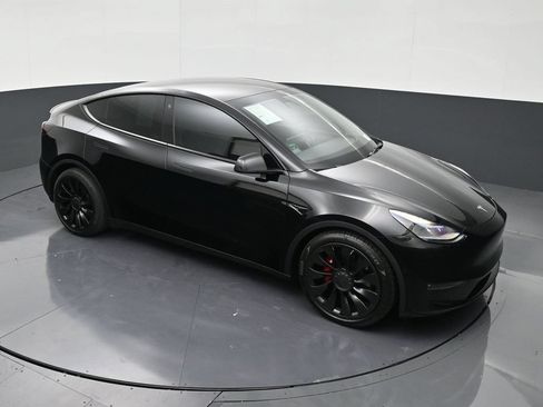 Used 2022 Tesla Model Y Performance AWD/4WD image 17