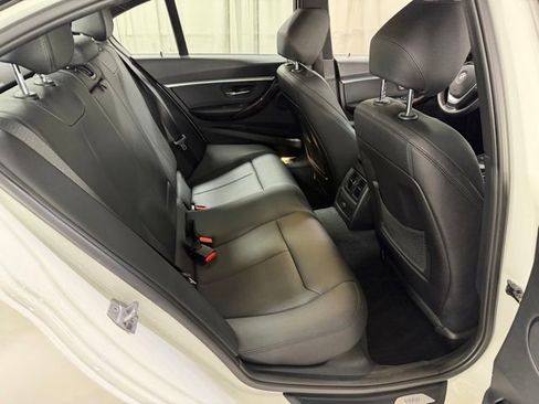 Used 2016 BMW 328i xDrive Sedan AWD/4WD image 8