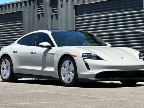 Certified 2022 Porsche Taycan RWD image 10