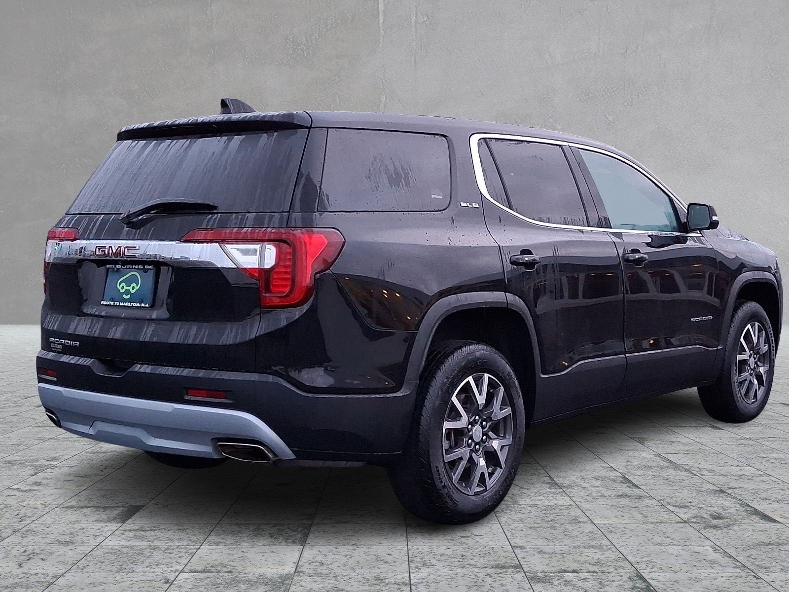 Certified 2023 GMC Acadia SLE FWD image 4