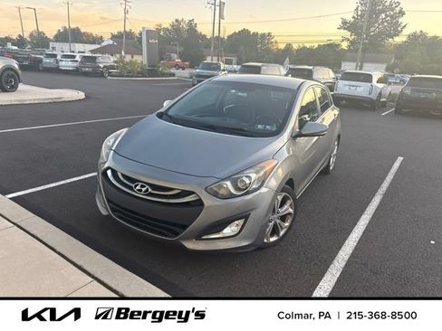 Used 2014 Hyundai Elantra GT w/ Option Group 02 FWD image 1
