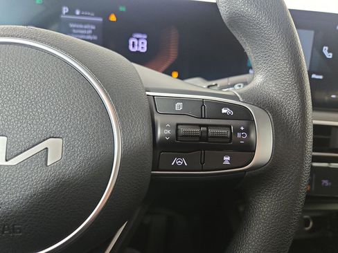 Used 2025 Kia K5 LXS image 17