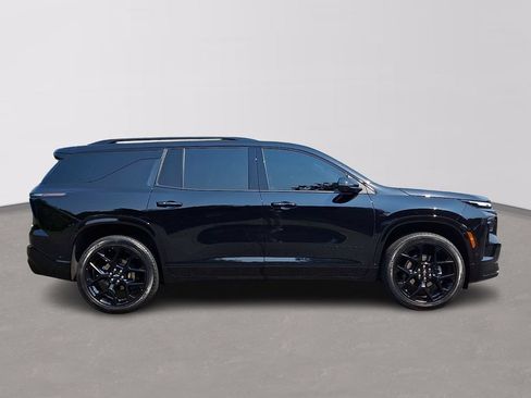Used 2024 Chevrolet Traverse RS w/ LPO, Floor Liner Package AWD/4WD image 7