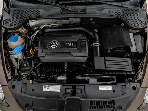 Used 2014 Volkswagen Beetle 1.8T FWD image 42