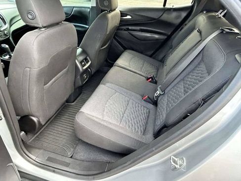 Used 2020 Chevrolet Equinox LT FWD image 23
