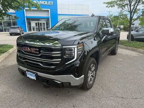 Certified 2025 GMC Sierra 1500 SLT AWD/4WD image 9