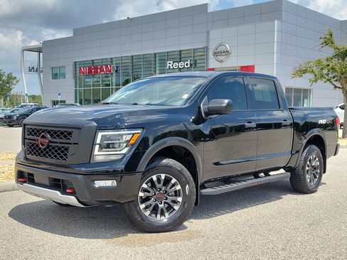 Certified 2024 Nissan Titan PRO-4X w/ Off Road Protection Package AWD/4WD image 29