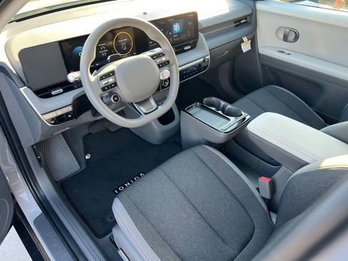 New 2026 Hyundai Ioniq 5 SE image 18