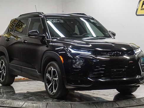 Used 2023 Chevrolet TrailBlazer RS w/ Convenience Package image 5