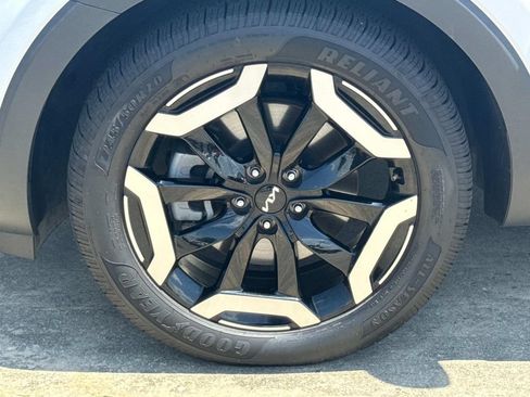 Used 2024 Kia Telluride EX FWD image 5