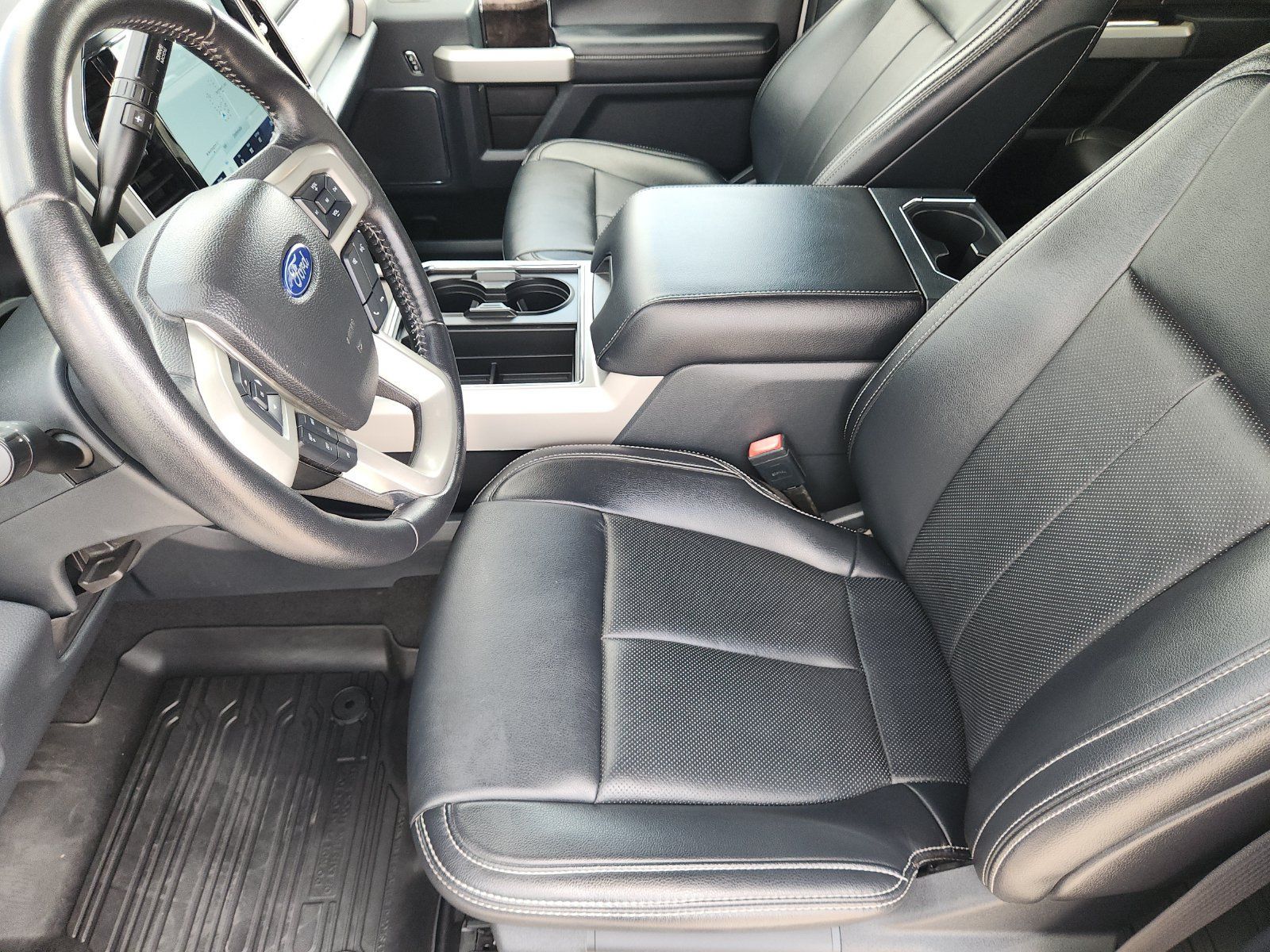 Certified 2022 Ford F250 Lariat w/ Lariat Value Package AWD/4WD image 16