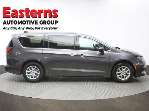 Used 2023 Chrysler Voyager LX FWD image 44