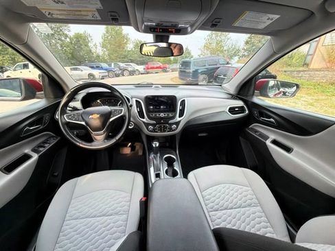 Used 2018 Chevrolet Equinox LT w/ Sun & Infotainment Package FWD image 16