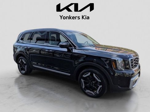 Certified 2024 Kia Telluride S w/ S Sunroof Package AWD/4WD image 5