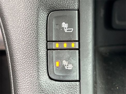 Used 2018 GMC Acadia SLE w/ Driver Alert Package I image 31