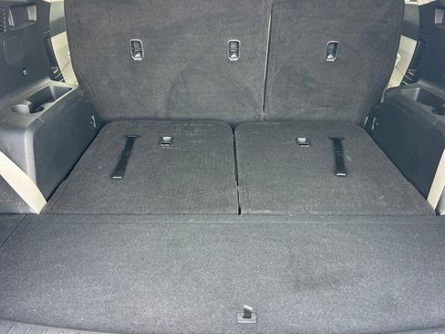 Certified 2025 Kia Sorento S image 18