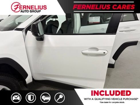 Used 2024 Toyota RAV4 LE AWD/4WD image 12