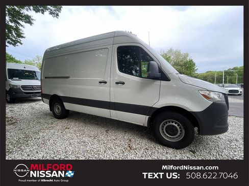 Used 2025 Mercedes-Benz Sprinter 2500 image 6