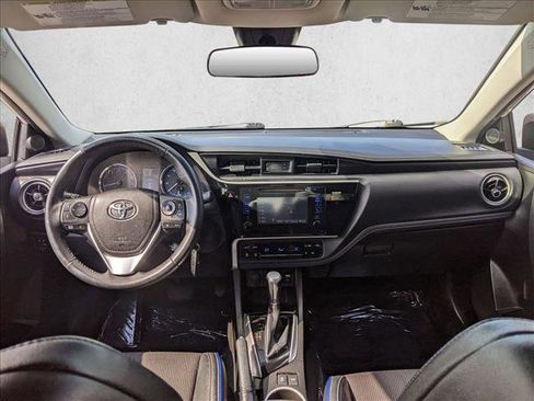 Used 2017 Toyota Corolla SE image 15
