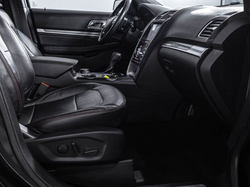 Used 2019 Ford Explorer Sport w/ Equipment Group 401A AWD/4WD image 46