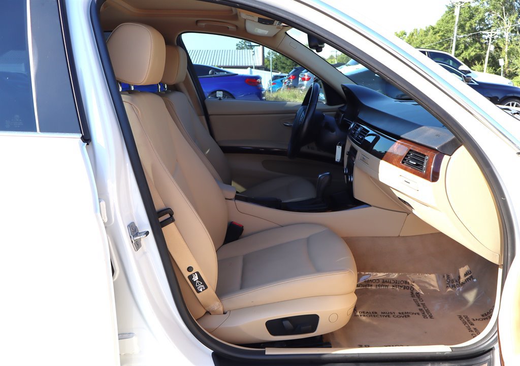 Used 2011 BMW 335d Sedan RWD image 16
