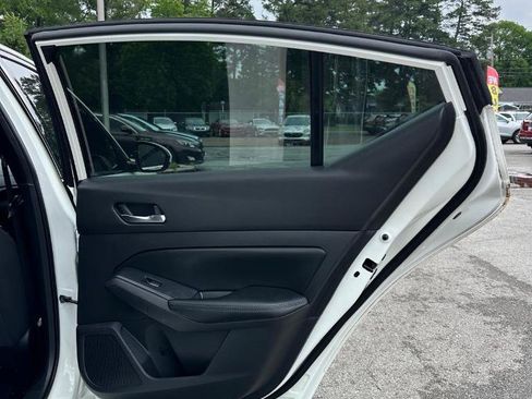 Used 2019 Nissan Altima 2.5 SV FWD image 15