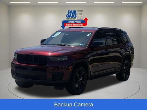 Used 2024 Jeep Grand Cherokee L Altitude AWD/4WD image 3