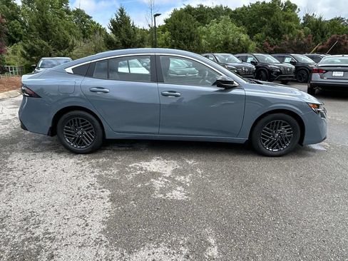 New 2026 Nissan Sentra SV w/ Floor Mat Package FWD image 8