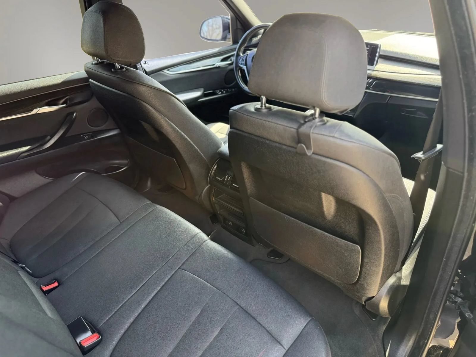 Used 2018 BMW X5 sDrive35i RWD image 17