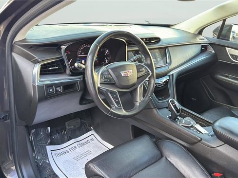 Used 2017 Cadillac XT5 Premium Luxury AWD/4WD image 17