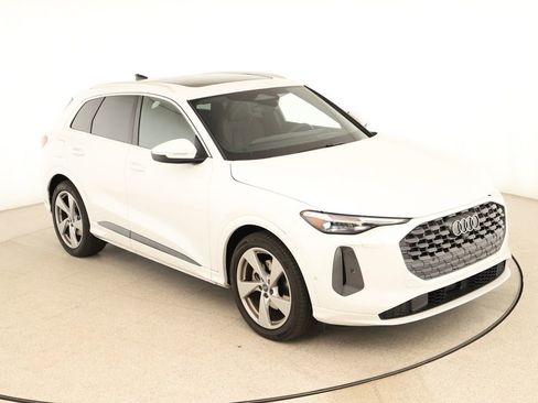 Certified 2025 Audi Q5 Prestige AWD/4WD image 44