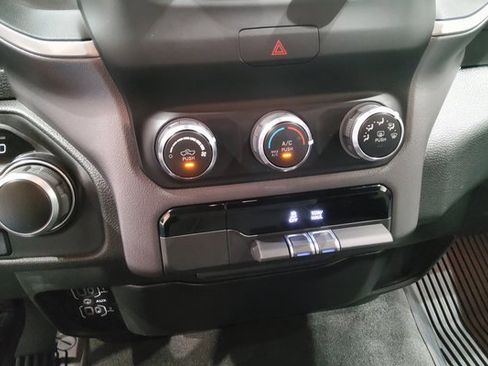 Used 2022 RAM 1500 Big Horn image 32