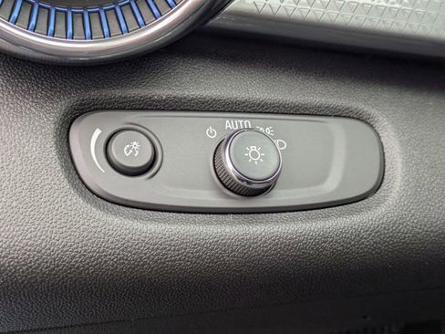 New 2026 Chevrolet Trax LT w/ Driver Confidence Package image 12