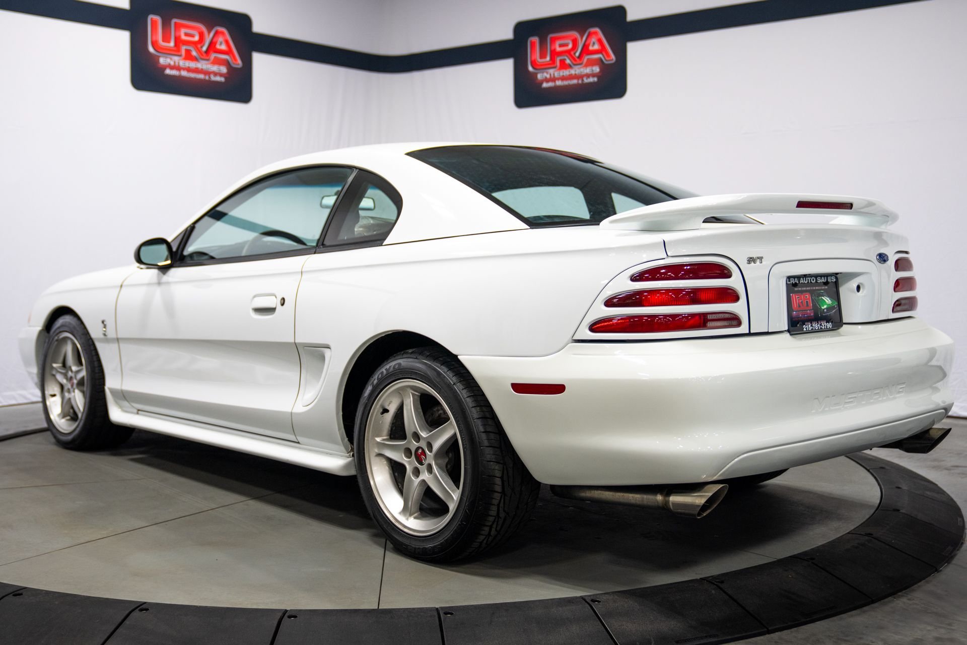 Used 1995 Ford Mustang Cobra R RWD image 8