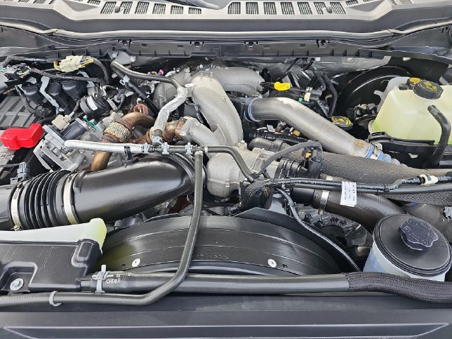 Certified 2024 Ford F250 Lariat w/ FX4 Off-Road Package AWD/4WD image 34
