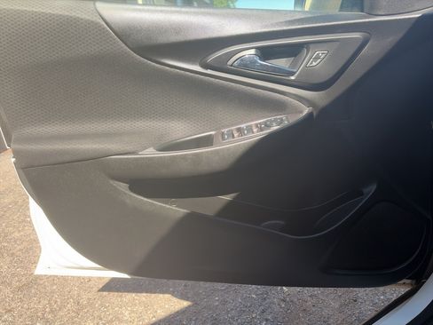 Used 2019 Chevrolet Malibu LS FWD image 17