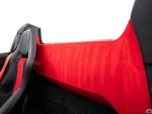 Used 2022 Ferrari F8 Tributo RWD image 51
