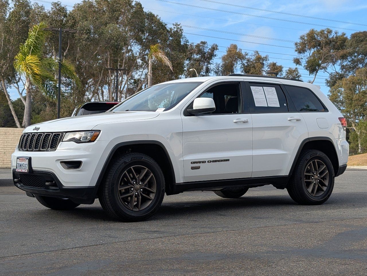 Used 2016 Jeep Grand Cherokee Laredo 75th Anniversary AWD/4WD image 11